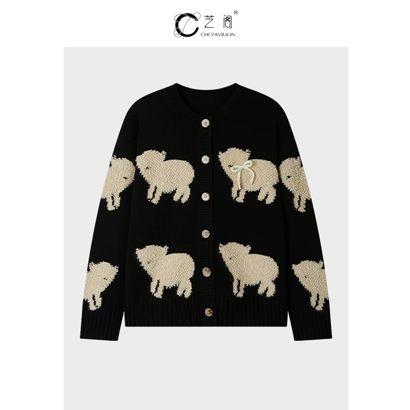 【芝阁】软糯减龄卡通小羊圆领纯羊绒毛衣开衫ZG1400019