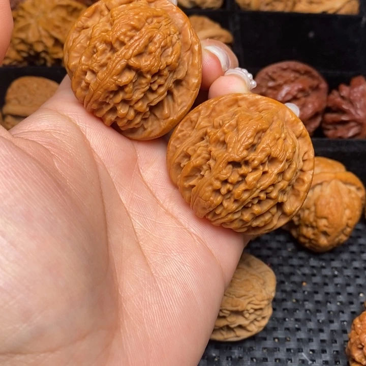 秦岭野生文玩核桃16