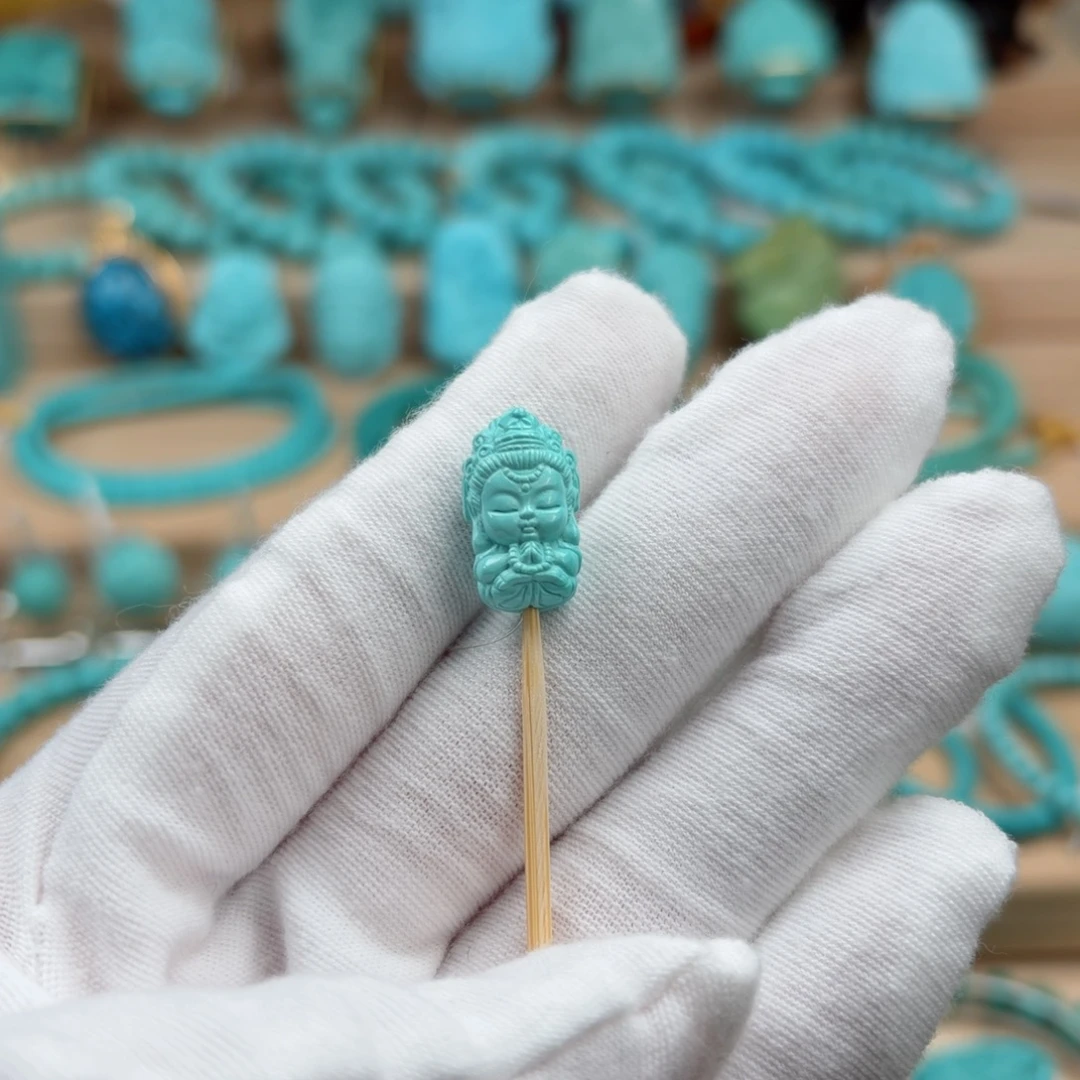 绿松石未镶嵌珠宝奇石