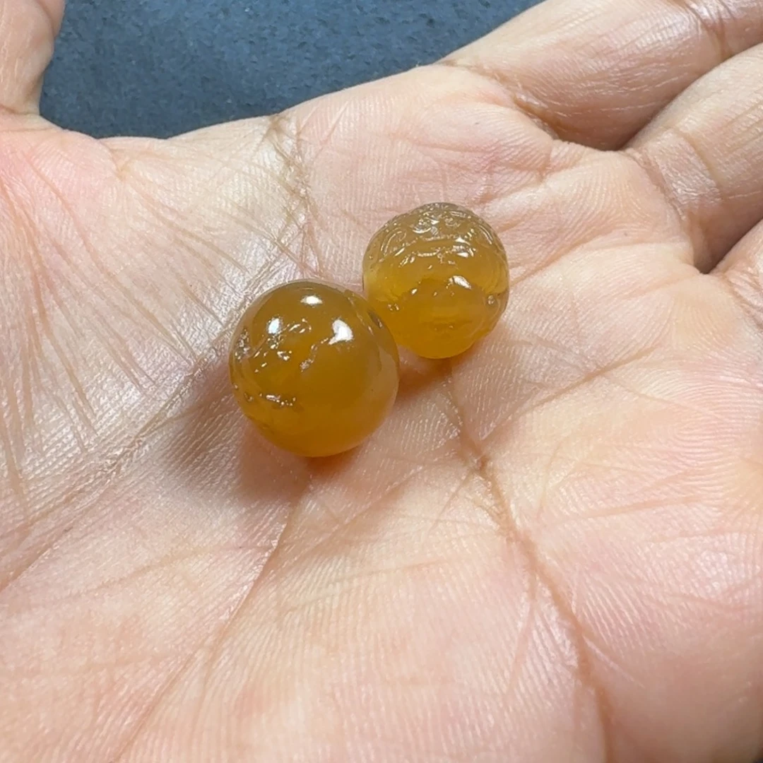 简***点玛瑙/玉髓未镶嵌珠子