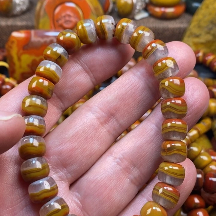 未镶嵌手链玛瑙/玉髓可****。