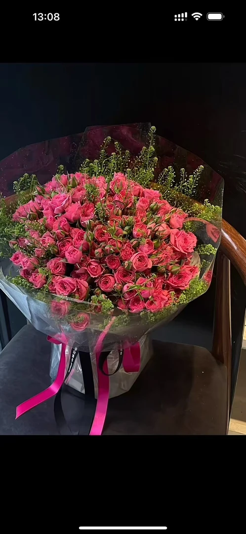 多头玫瑰鲜花同城速递送女友生日告白礼物