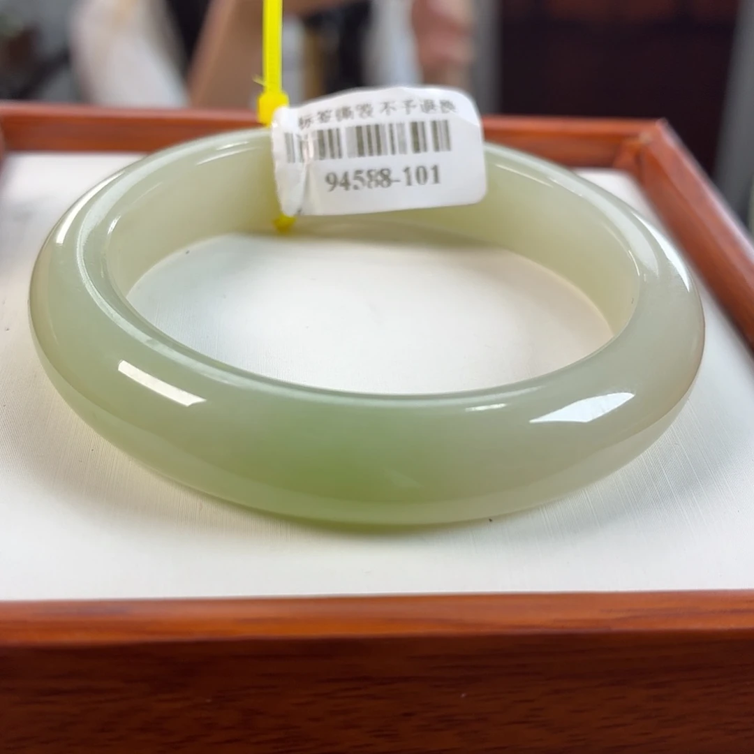 和田玉手镯未镶嵌9  50/51