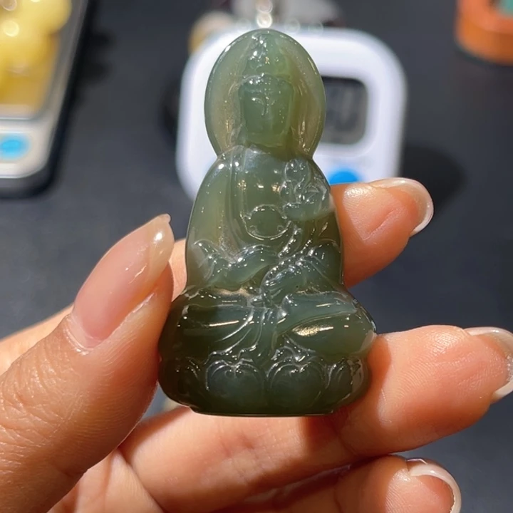 和田玉（青玉）未镶嵌颈饰羅*松