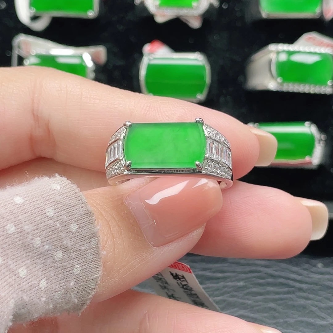 翡翠银S925镶嵌戒指天然A货翡翠没运费险3971