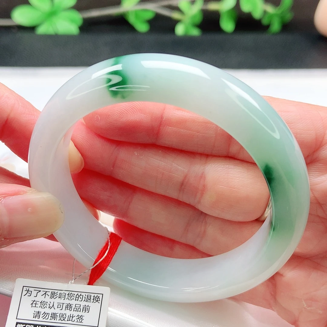 翡翠未镶嵌手镯55圈