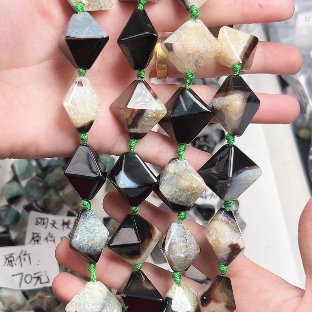 玛瑙/玉髓合金珠宝半成品u149 菱形玛瑙一条