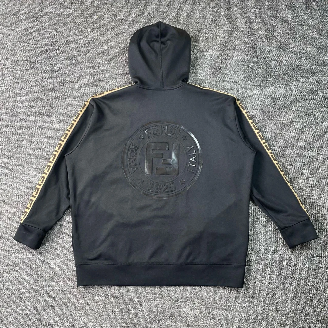 99新 FENDI/芬迪 8654黑色串标胶印拉链外套/(OS) XS码/99新