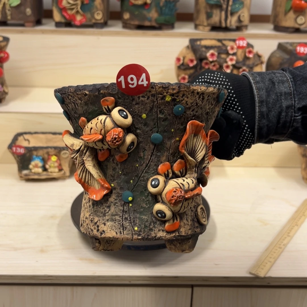 紫砂花盆194号内口15，外高16.5