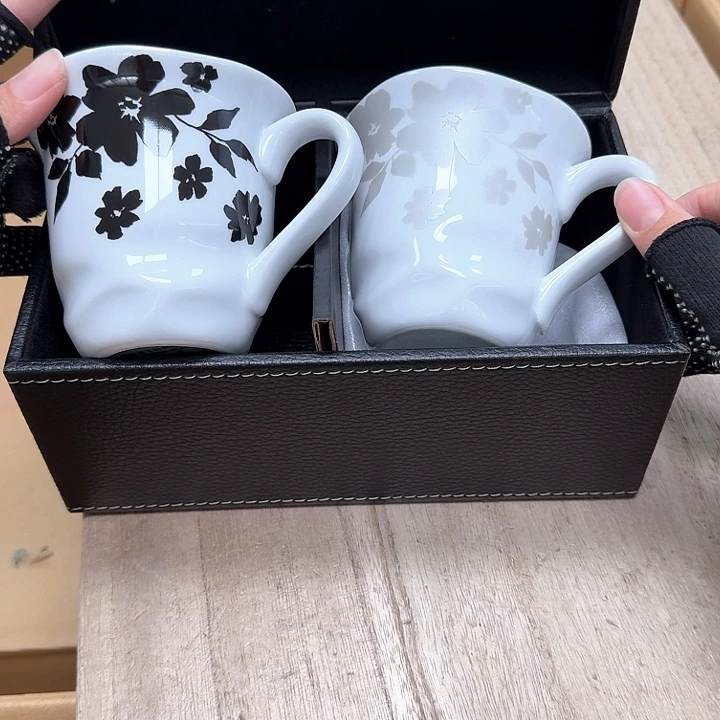 瓷片噗哈哈哈哈哈哈哈