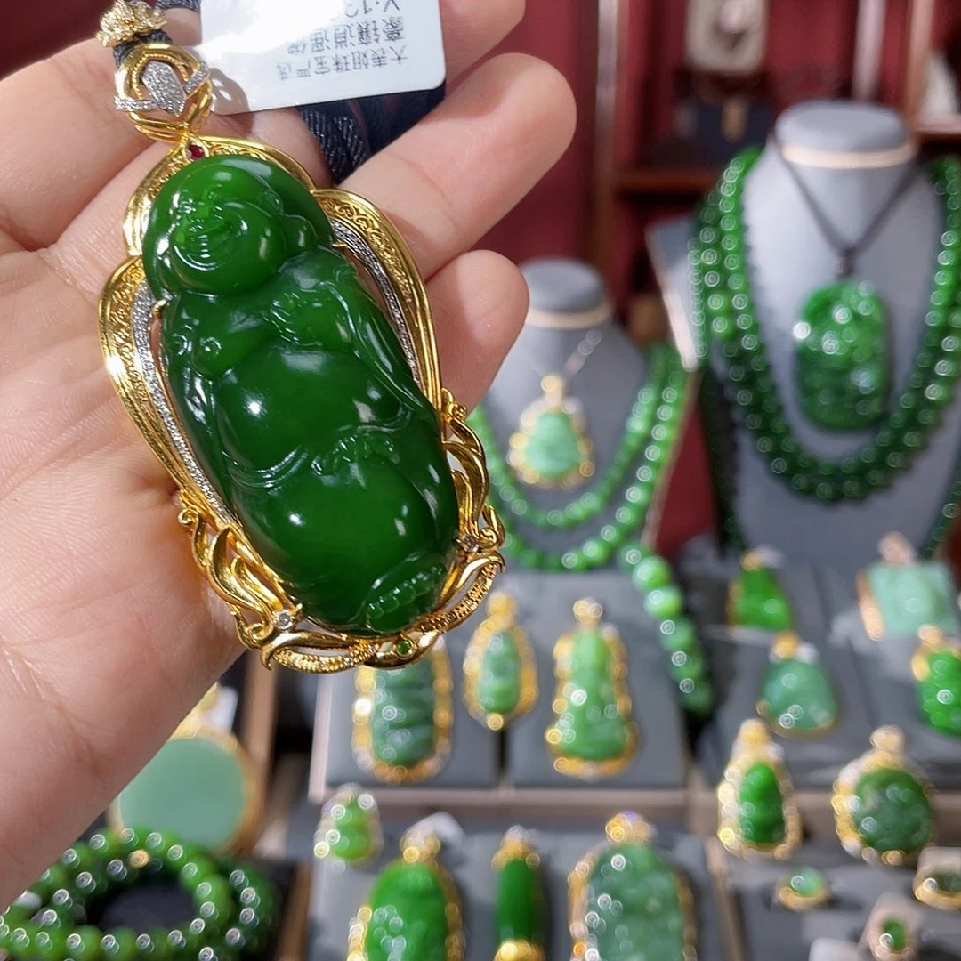 晴***阳和田玉（碧玉）18K金镶嵌颈饰