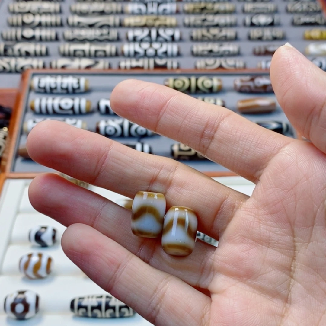 玛瑙/玉髓钛钢颈饰