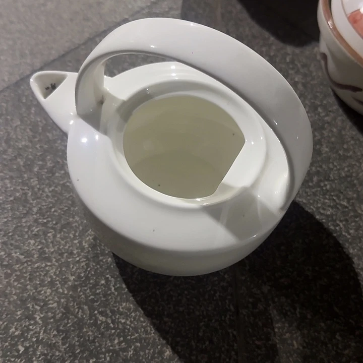 瓷片陶瓷盘子碗啥都有