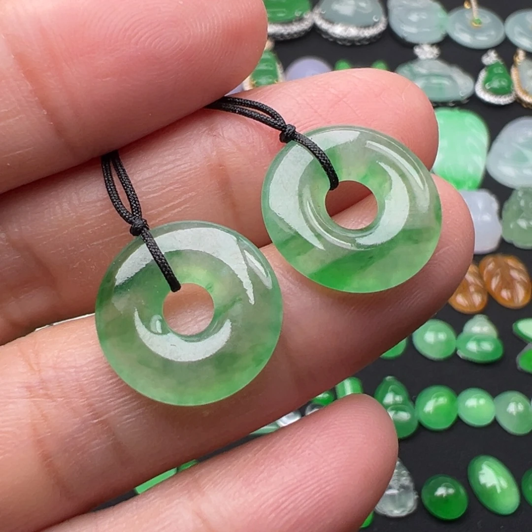 翡翠颈饰未镶嵌扣15