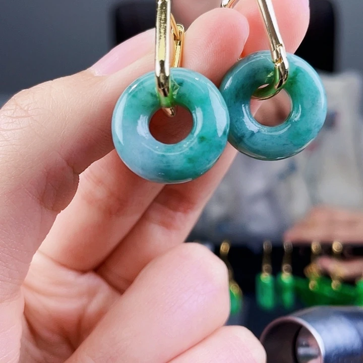 翡翠耳饰未镶嵌饰品