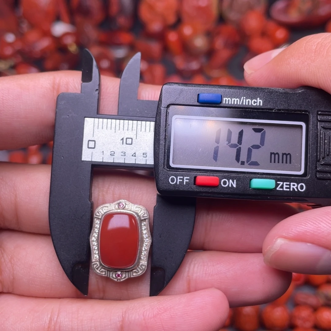 南红玛瑙未镶嵌配饰