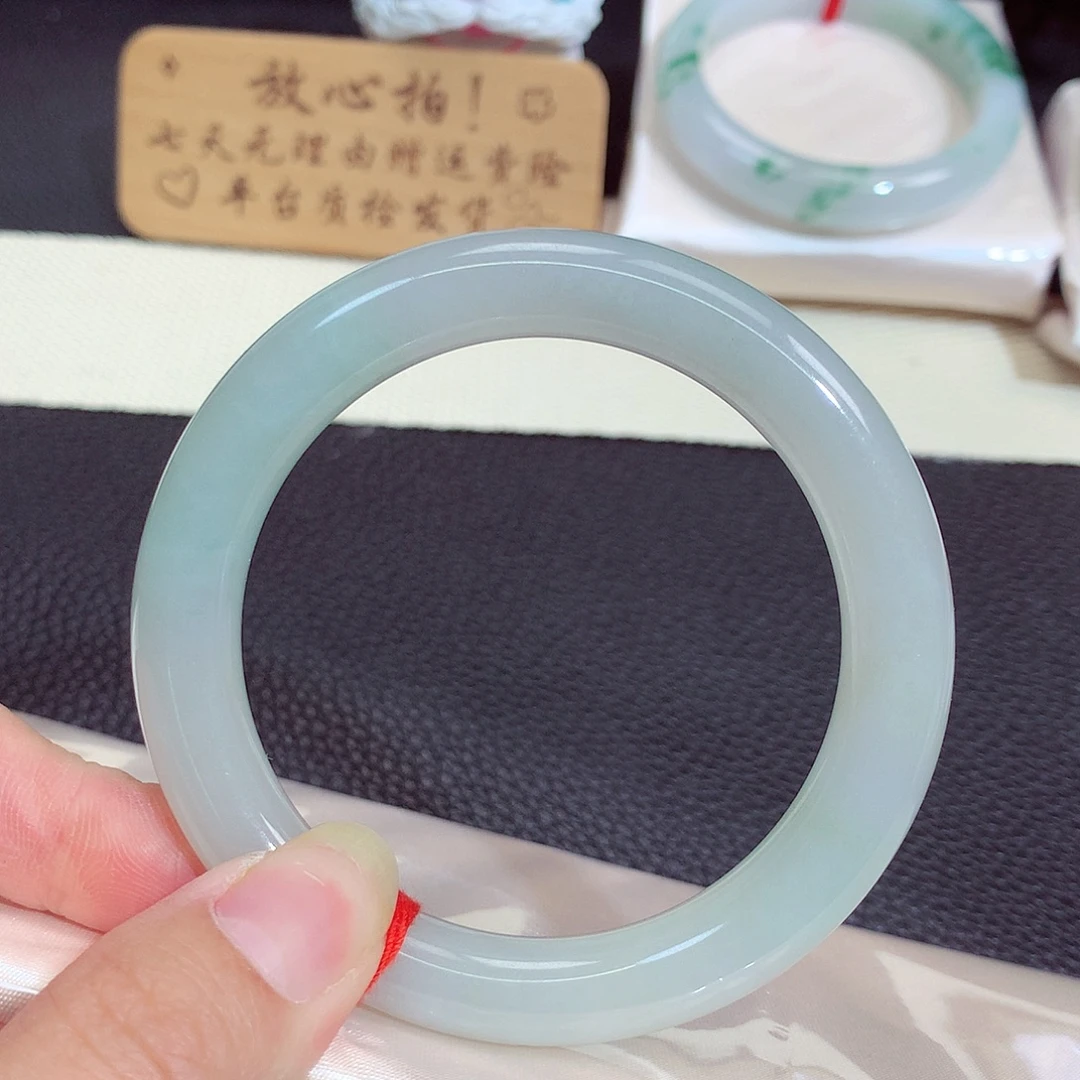 翡翠未镶嵌手镯4020