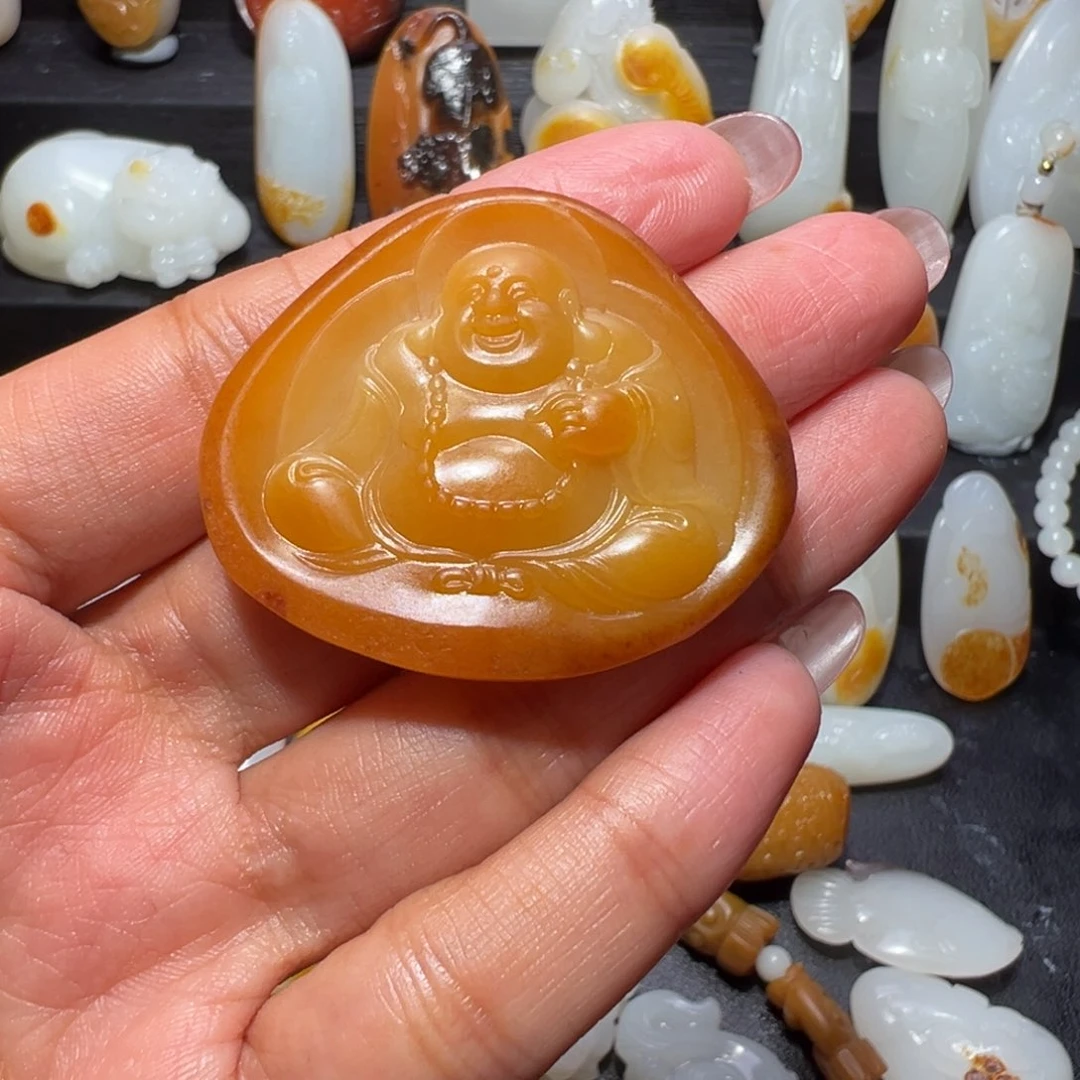 和田玉挂件未镶嵌高**?