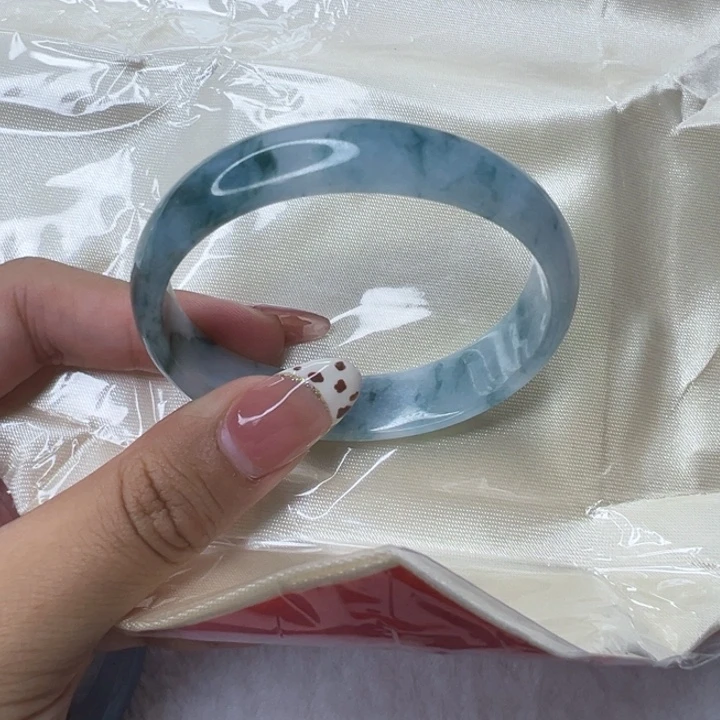 翡翠未镶嵌手链22222223你3333333