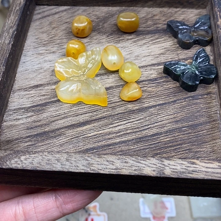 O***蛇纹石玉未镶嵌颈饰