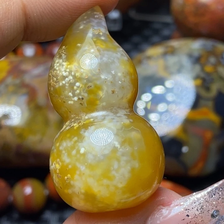 玛瑙/玉髓颈饰未镶嵌簡****?