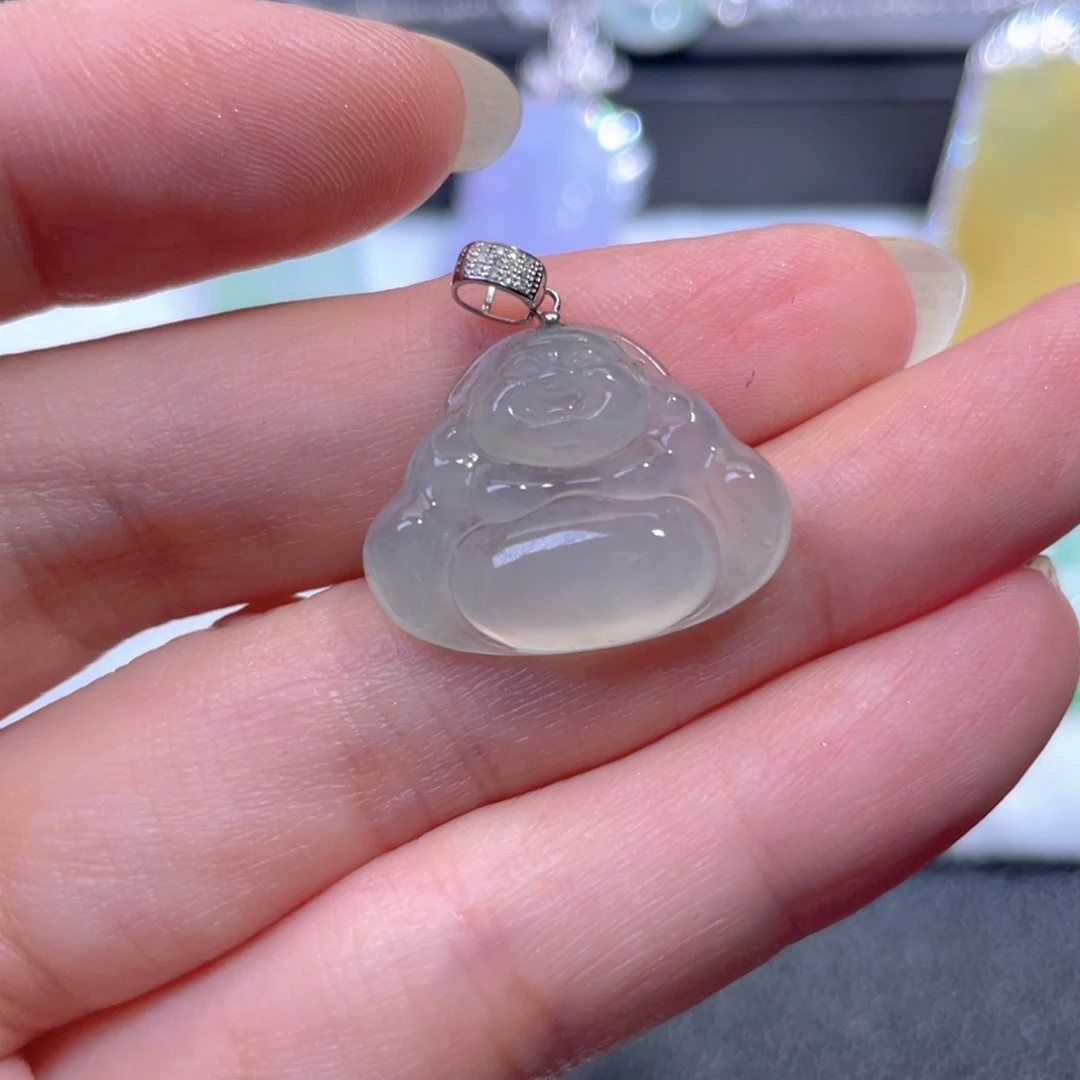 翡翠18K金镶嵌颈饰翡翠