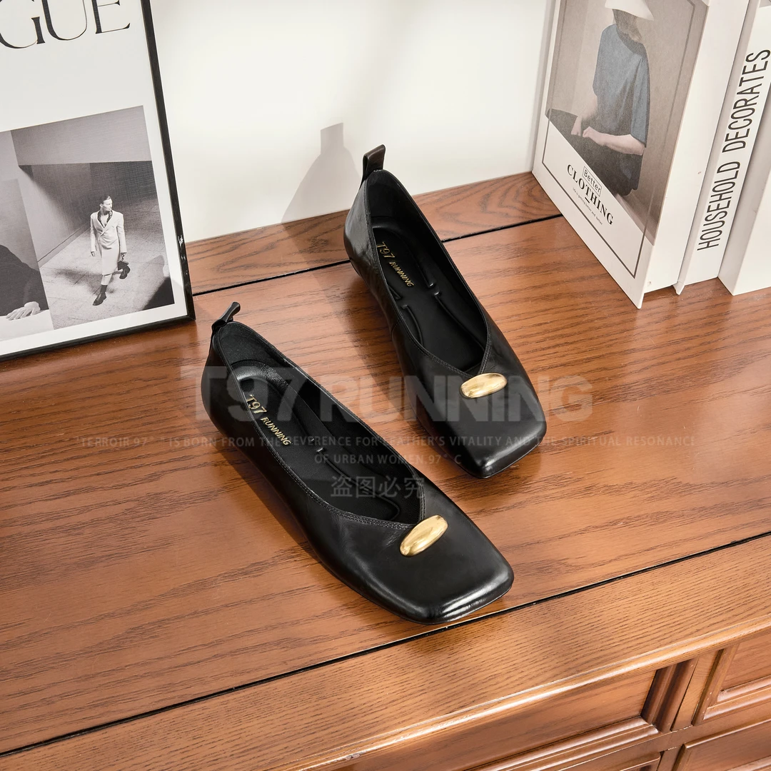 2025夏季新款法式时尚百搭中跟圆头浅口镂空单鞋女X0269