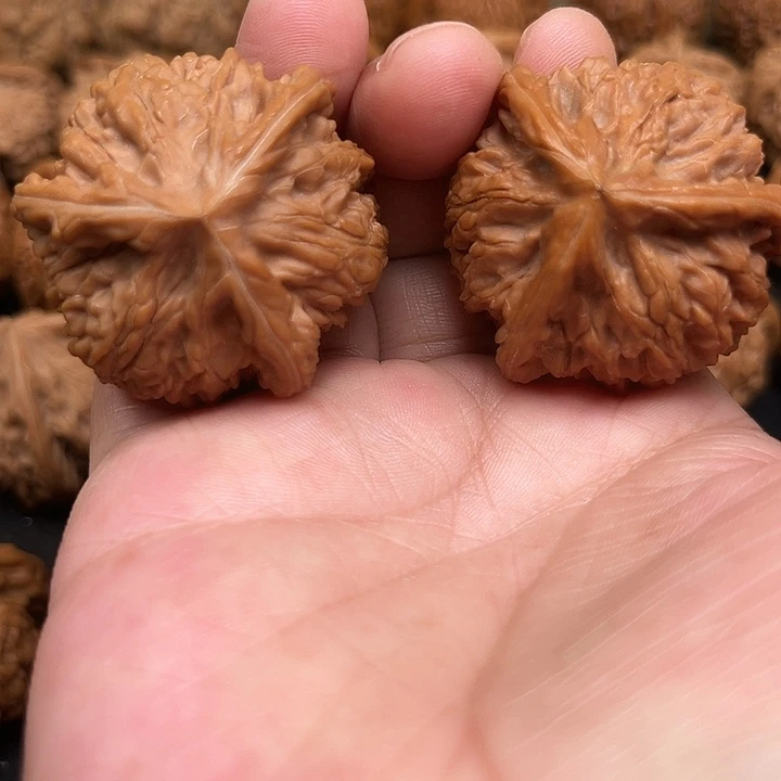 文玩核桃吊坠你们都在