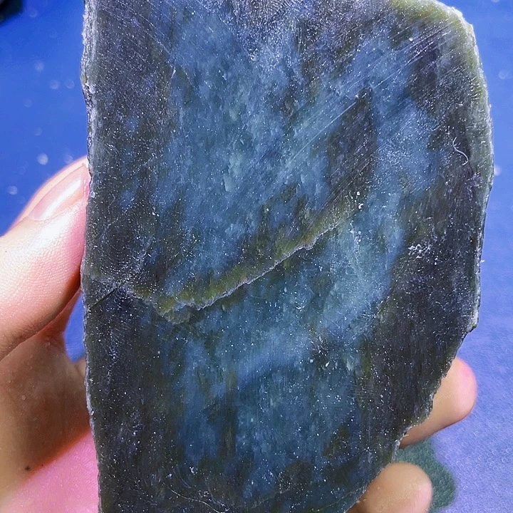 未镶嵌和田玉（糖玉）珠宝半成品