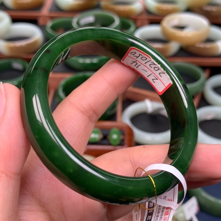 和田玉（碧玉）手镯未镶嵌57