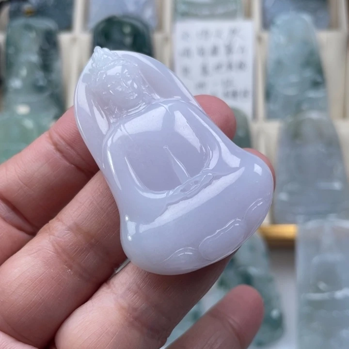 翡翠未镶嵌颈饰玉