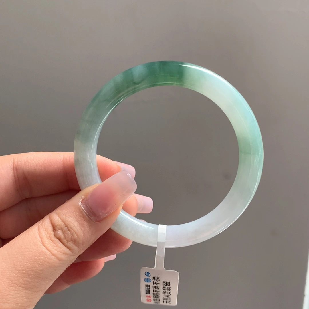 翡翠手镯未镶嵌29 55飘绿花圆条