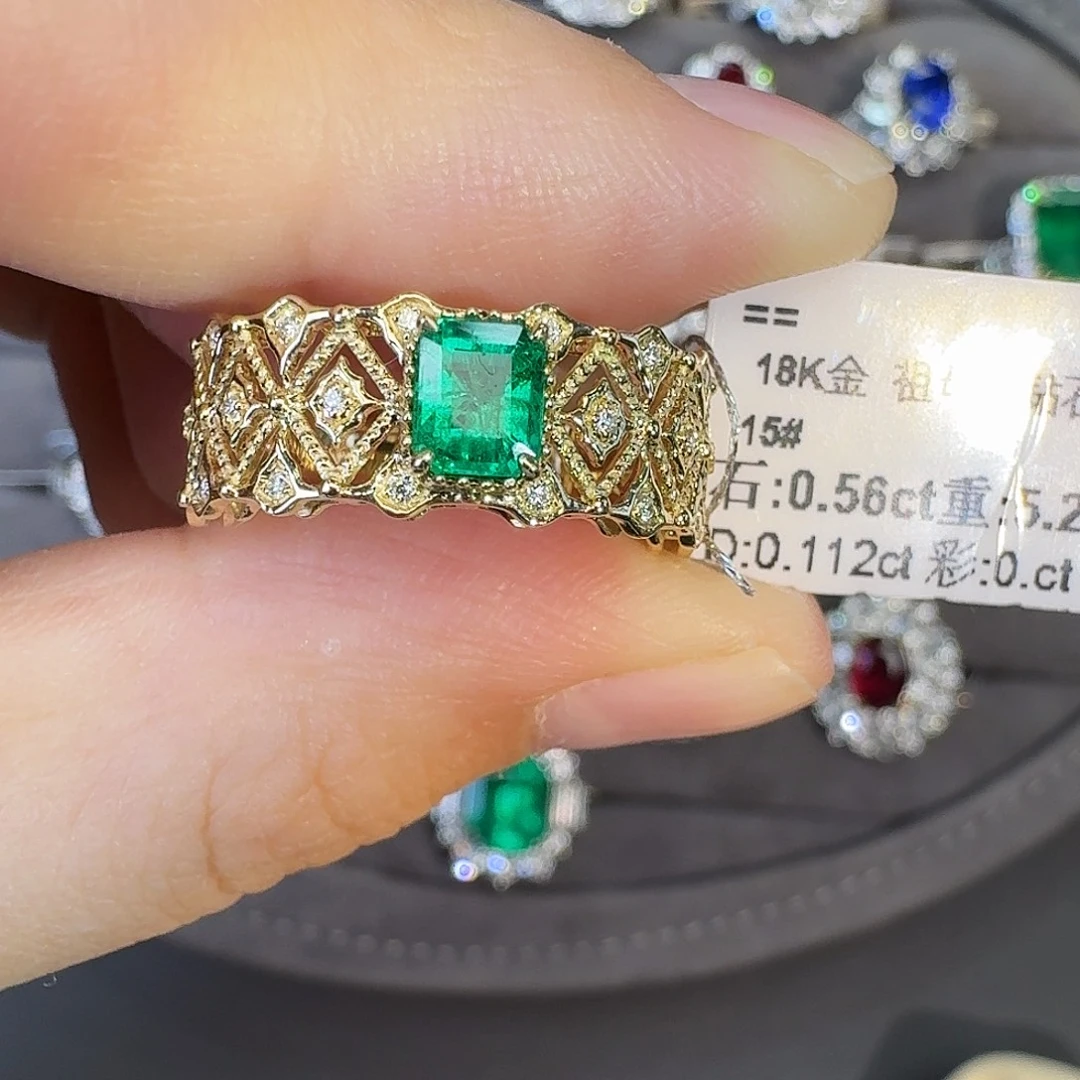 祖母绿18K金镶嵌戒指0.56