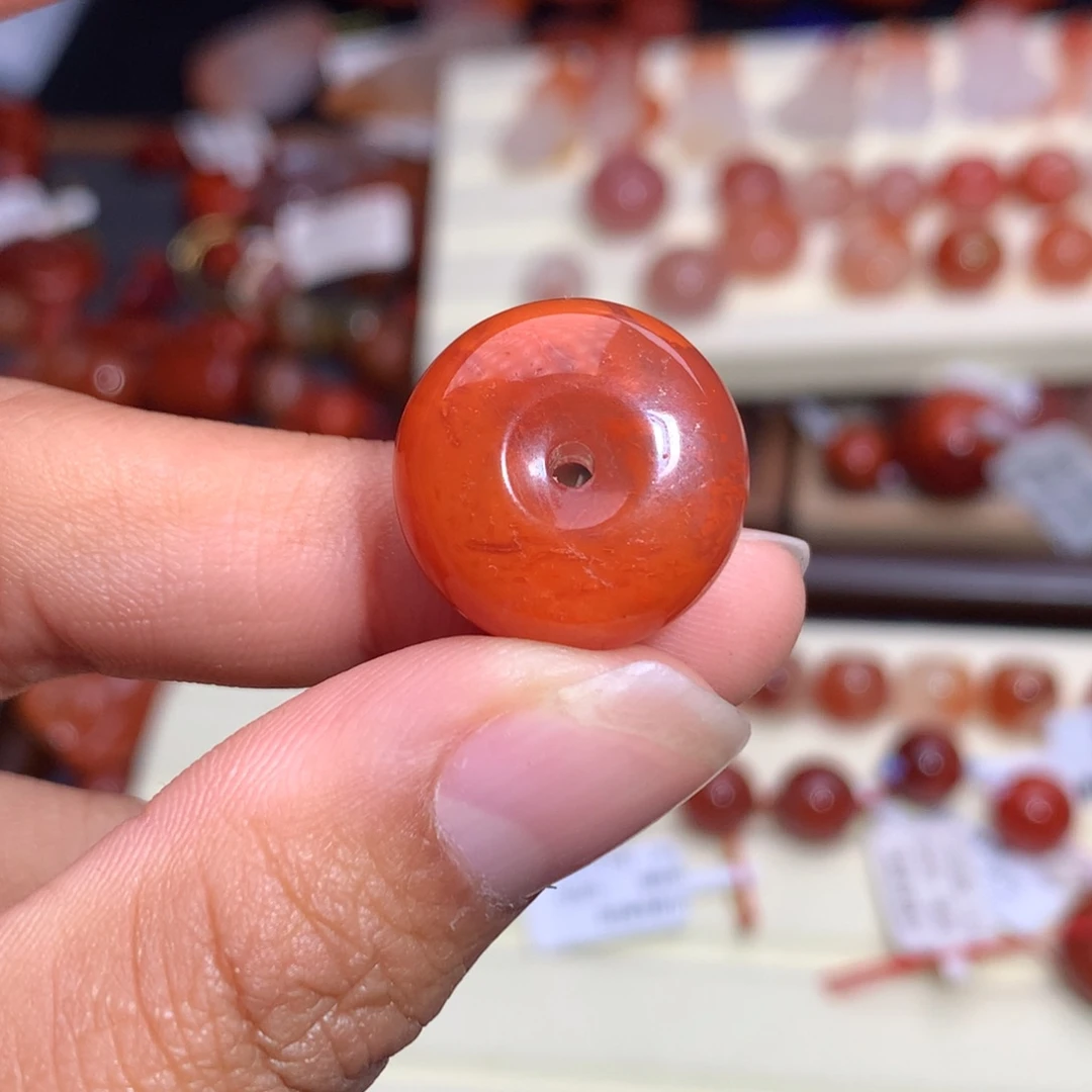 无***优南红玛瑙未镶嵌珠宝半成品平安扣