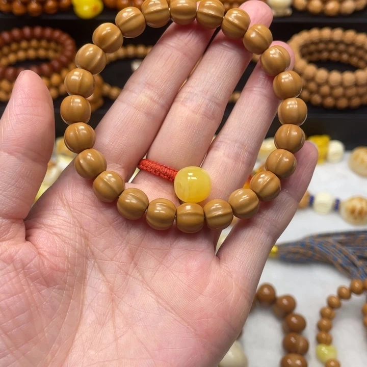 手串/手链核桃小鲨鱼