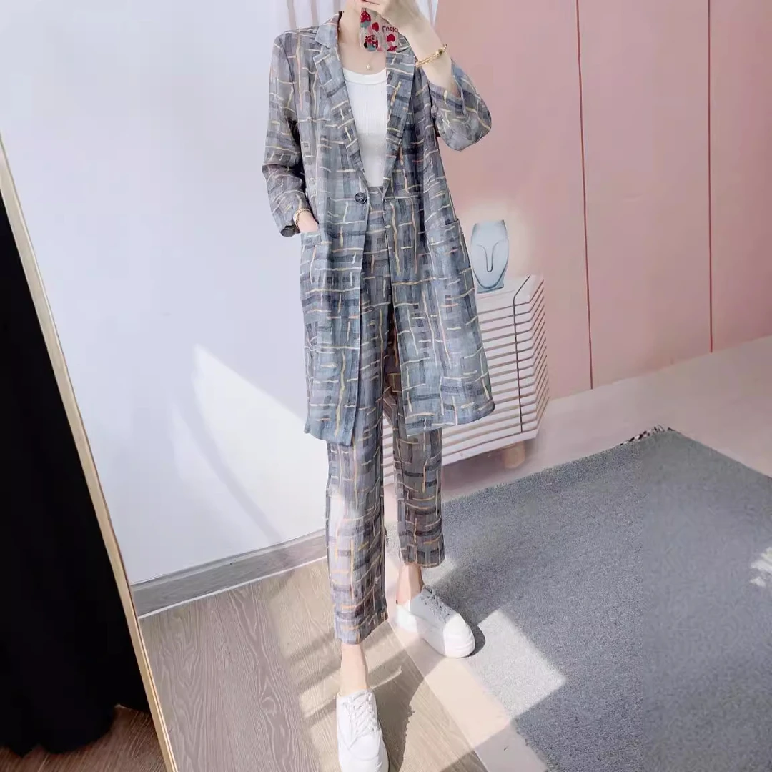 339/C3清仓春夏百搭翻领长西装+直筒裤两件套套裤
