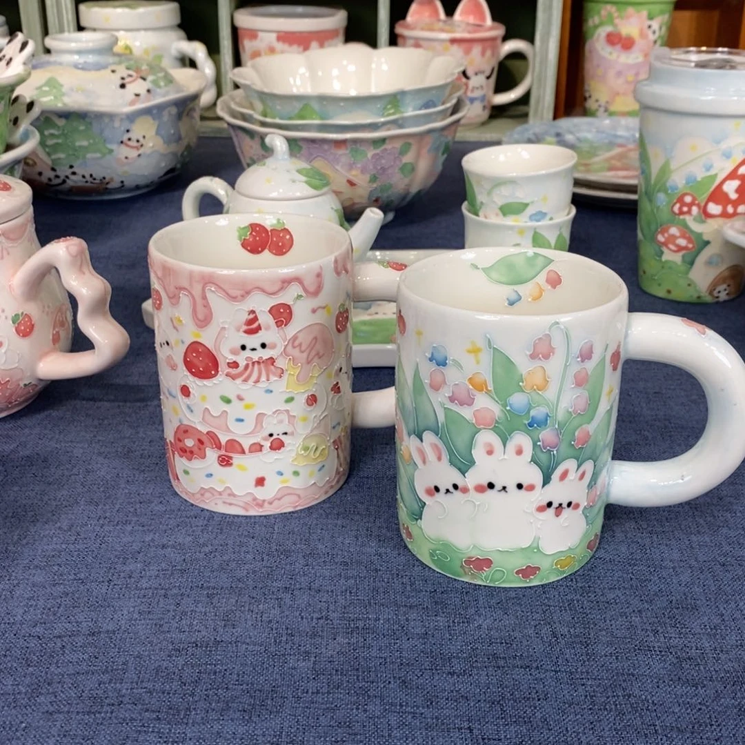 筱***、瓷片铃兰兔子马克杯