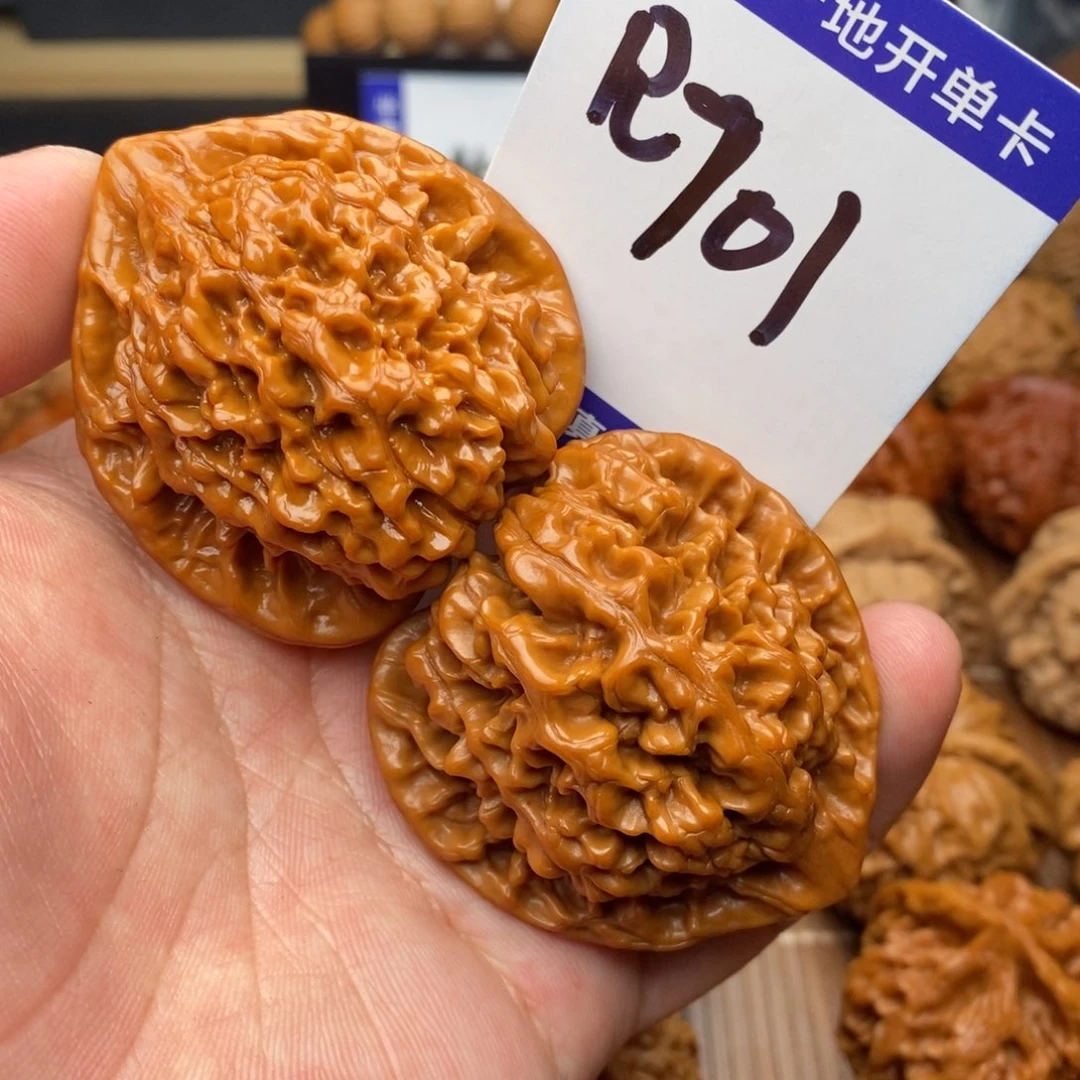 把件文玩核桃麒麟纹大官帽47尺