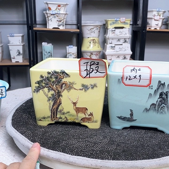 紫砂的花盆很漂亮1