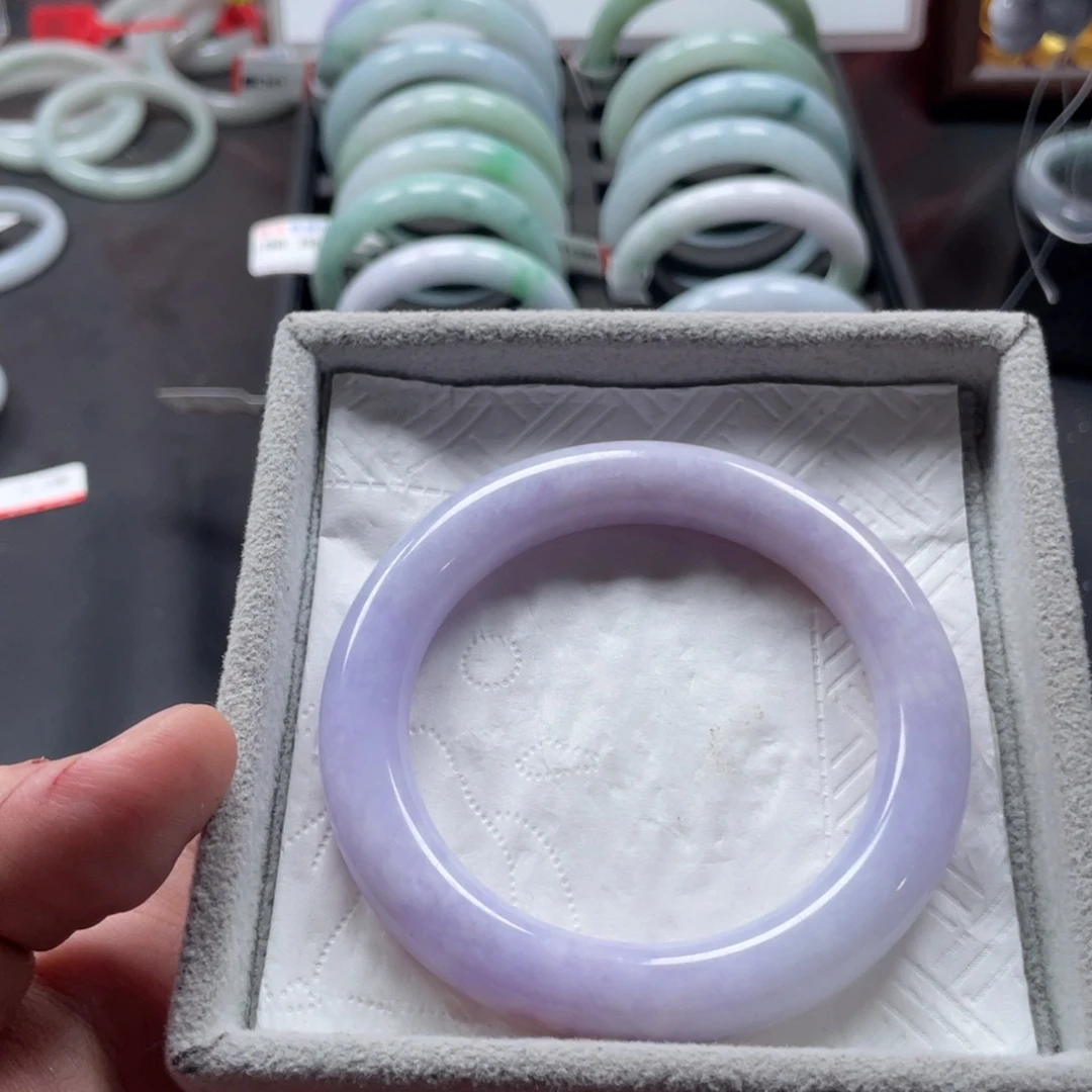 翡翠未镶嵌手镯圆条