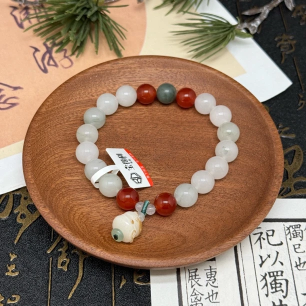 石英质玉天山翠配红玛瑙手链小猫吊坠多样性发一TSC10090