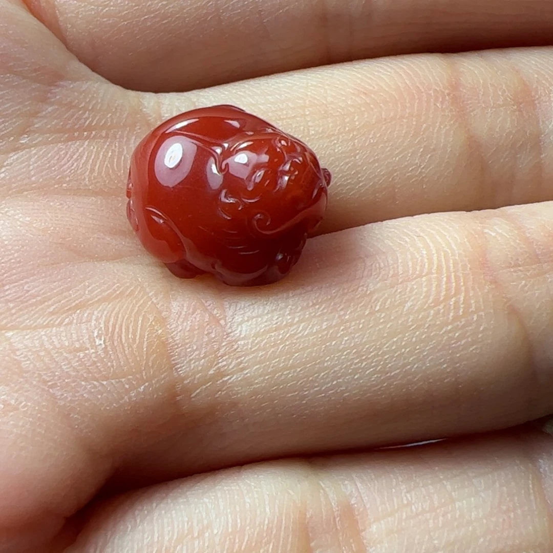 南红玛瑙吊坠未镶嵌大*叔