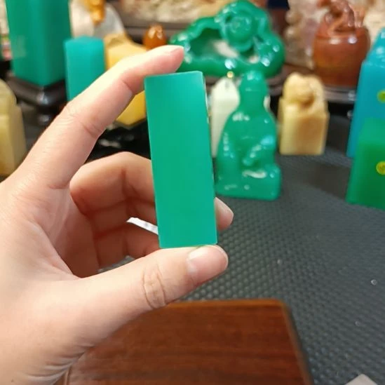 寿山石印石雅安绿闲章