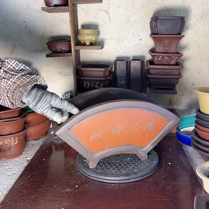 紫砂花盆，手工制作