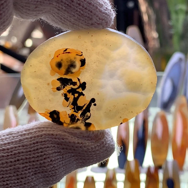 未镶嵌颈饰玛瑙/玉髓93