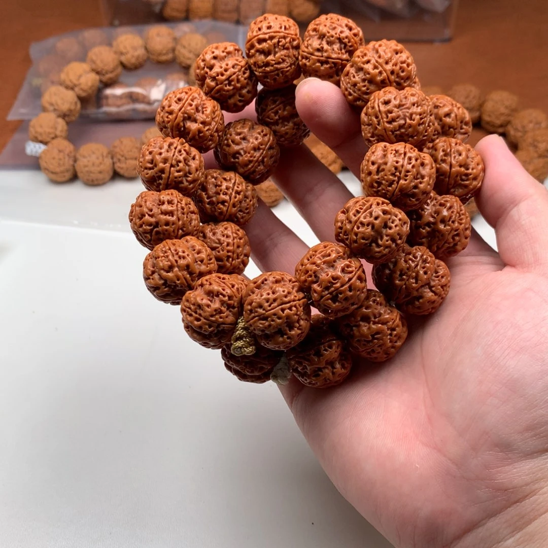 手串金刚菩提23+飞碟红皮安娜粗筋梅花