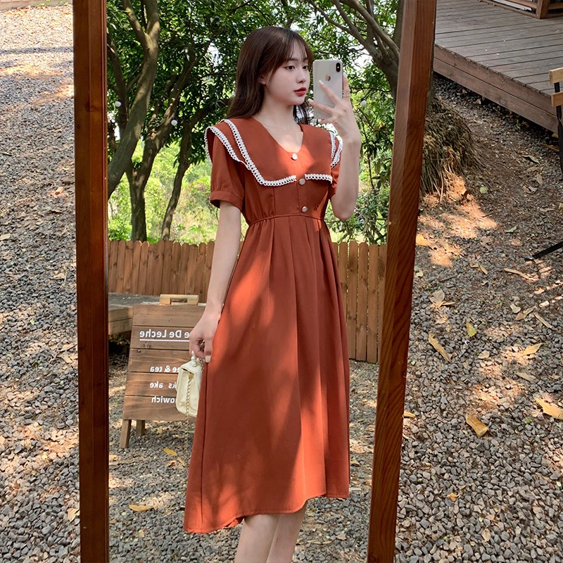 收腰短袖女连衣裙裙子新款夏季花边显瘦修身法式赫本风2025复古