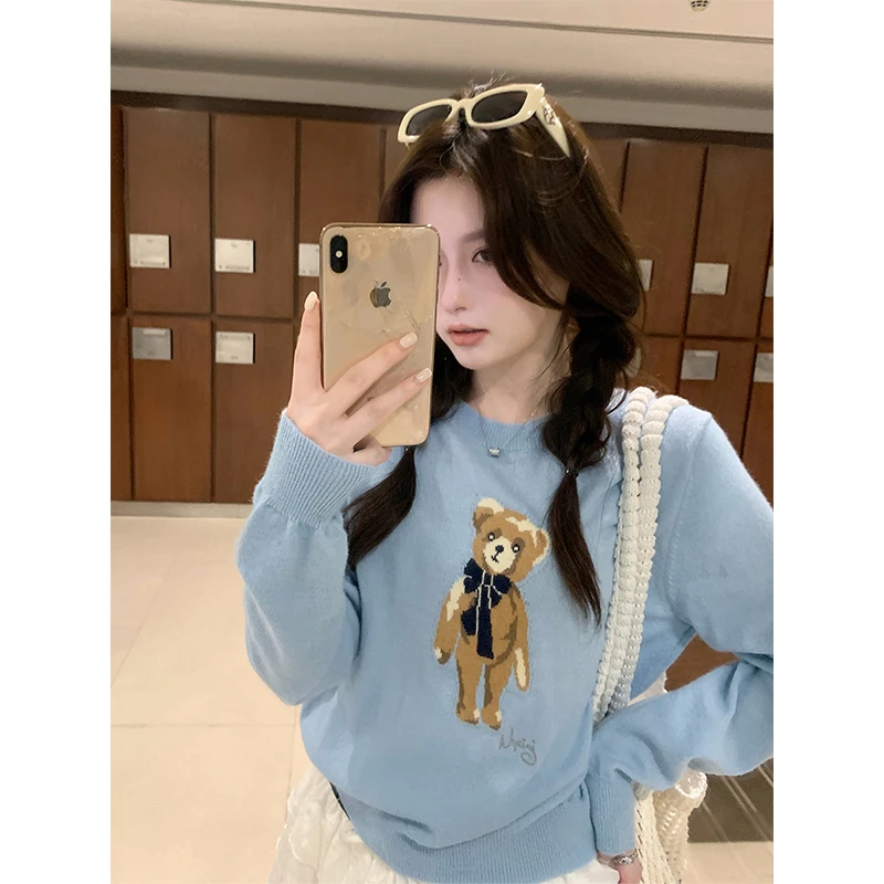 梅子熟了圆领小熊提花针织衫女简约百搭