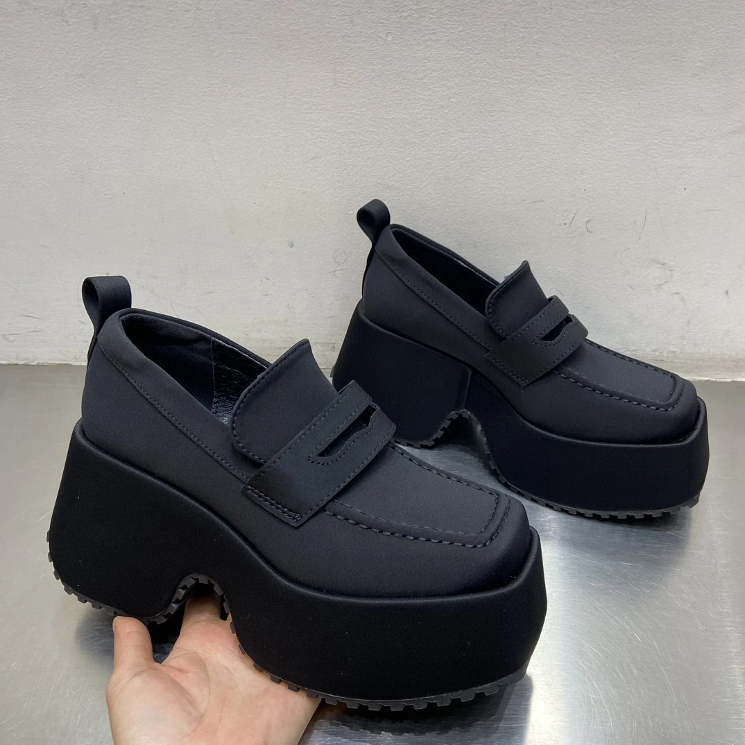 گۇاڭجۇنىڭ 广州正版网红女鞋时尚女鞋百搭厚底舒适高跟英伦风黑色