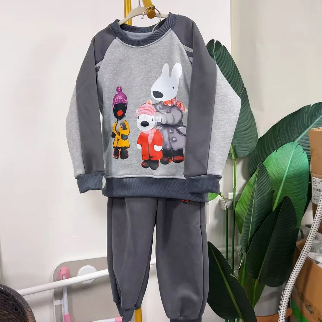 大庆仓 带帽企鹅白兔套装库位P1-8